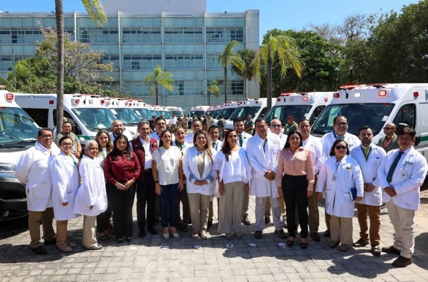  Quintana Roo recibe 20 nuevas ambulancias del IMSS para fortalecer la atención médica