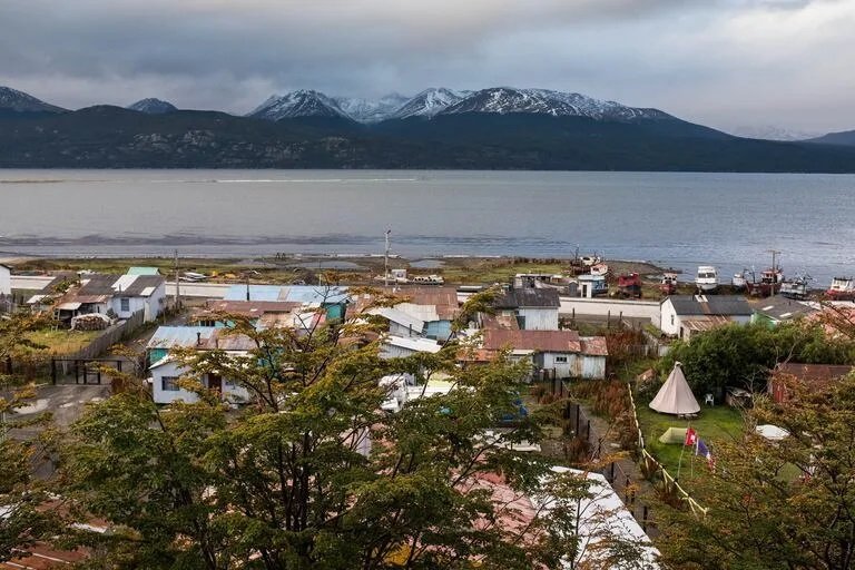 Chile activa evacuación en Magallanes tras fuerte sismo de 7.4 y alerta de tsunami