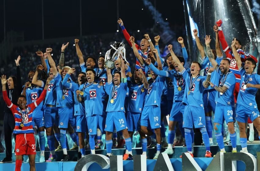 Cruz Azul conquista su séptima Copa de Campeones de la Concacaf con una goleada histórica