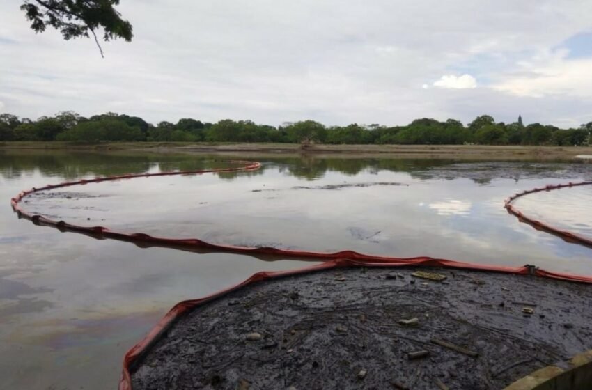 Marina activa el Plan Nacional de Contingencias Nivel III tras derrame de hidrocarburo en el río Pantepec, Veracruz