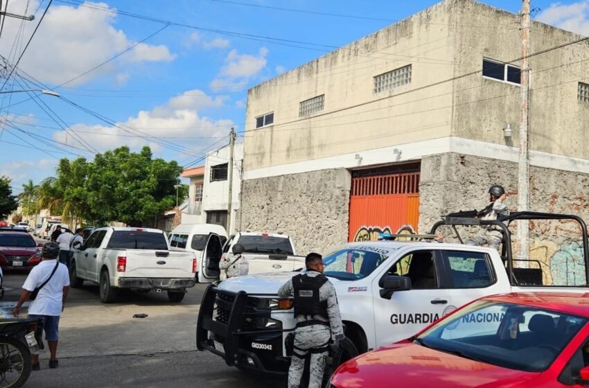  Persecución a balazos en la Supermanzana 99 de Cancún deja un detenido por presuntos delitos graves