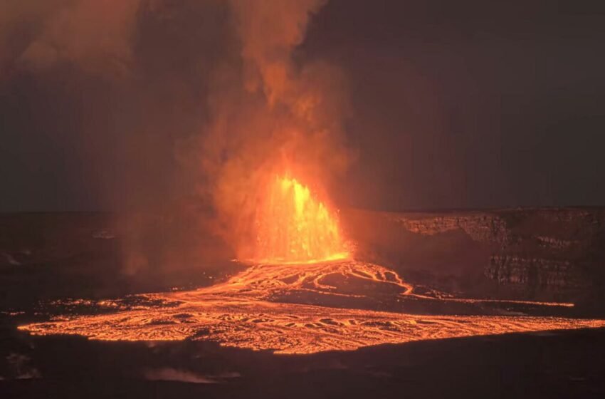  Volcán Kilauea entra en erupción con fuentes de lava de hasta 300 metros en Hawái