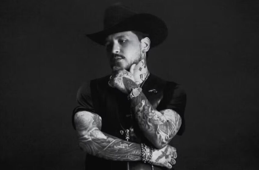  Christian Nodal se sincera sobre su vida personal: “No creo ser un buen ejemplo de nada”
