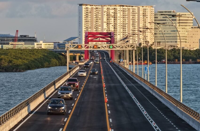  Abren oficialmente el Puente Nichupté en Cancún; Mara Lezama da banderazo de circulación