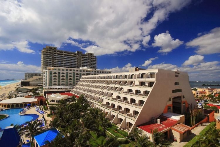  Hotel Golden Parnassus Cancún irá a remate tras fallo laboral a favor de trabajadores