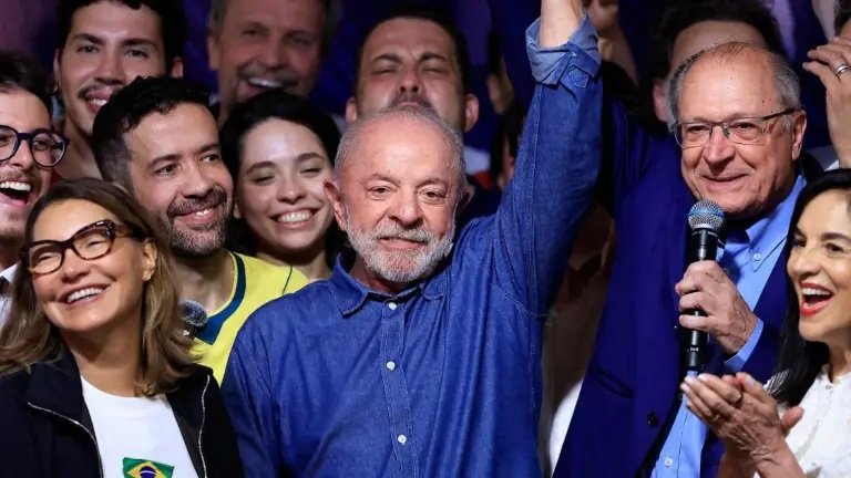  Lula da Silva gana las elecciones presidenciales de Brasil 2026 y derrota a Flávio Bolsonaro en segunda vuelta